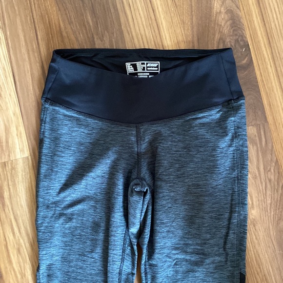 New Balance quarter-length leggings - Picture 2 of 5